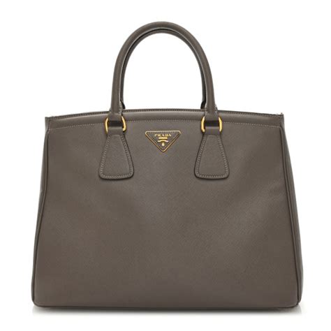 visone prada naturale|PRADA Saffiano Lux Medium Parabole Tote Visone.